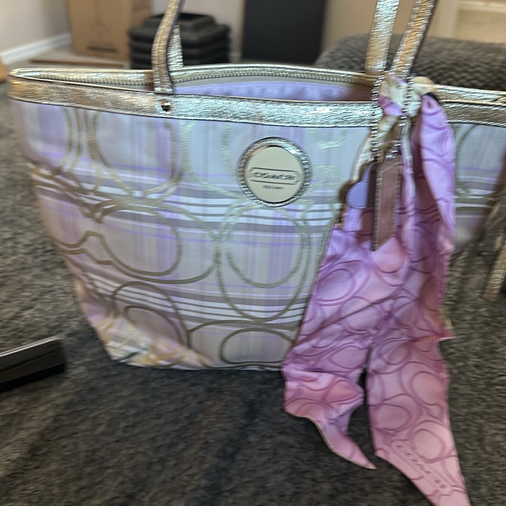 Coach lilac and gold bag with wallet and mini purse. - Picture 2 of 15